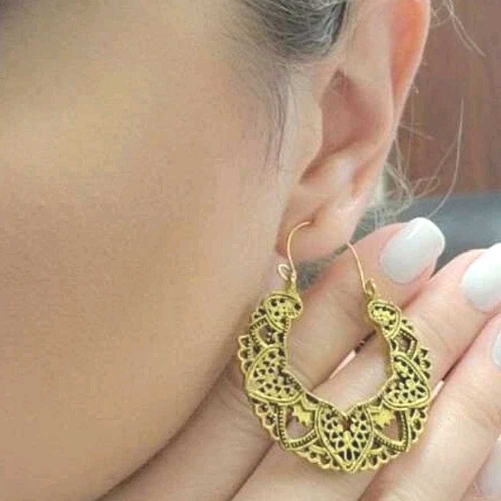 💖2/$30 Boho Hoop brass tribal gypsy cut out large Filigree drop earrings - Picture 12 of 16